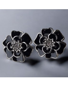 Boucles Email et Swarovski Camélia Noir argenté (s)