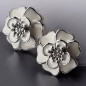 Boucles Email et Swarovski Camélia Blanc argenté (s)