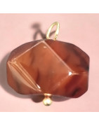 Pendentif Cornaline avec attache dorée (s)