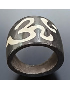 Bague Bois de Coco Ethnique Symbole Om (s)