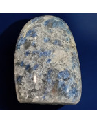 Menhir Quartz Bleu 798g (s)