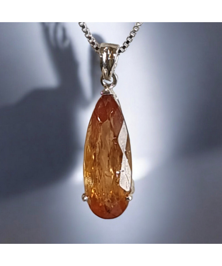 Pendentif Topaze Impériale sur chaîne Argent 925 (s)