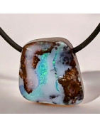 Pendentif Opale Boulder sur cordon caoutchouc (s)