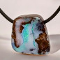 Pendentif Opale Boulder sur cordon caoutchouc (s)
