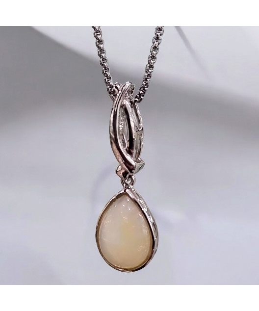 Pendentif Opale Goutte Argent 925 avec chaîne (s)