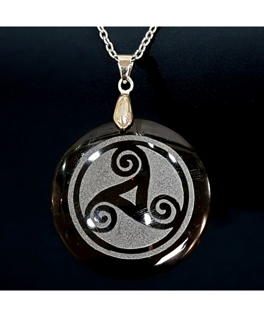 Pendentif Obsdienne noire Triskèle avec Chaîne acier (s)