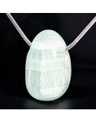Pendentif Aragonite bleue Ovale avec Chaîne Acier (s)