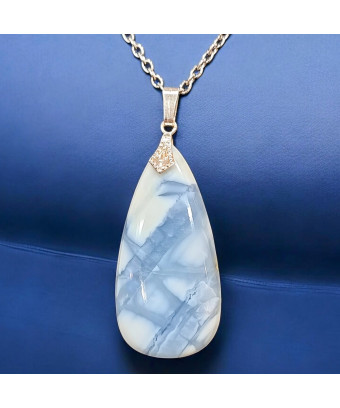 Pendentif Opale bleue avec Chaîne (s)