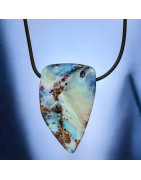 Pendentif Opale Boulder sur cordon caoutchouc (s)