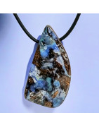 Pendentif Opale Boulder sur cordon caoutchouc (s)