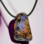 Pendentif Opale Boulder sur cordon caoutchouc (s)