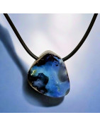 Pendentif Opale Boulder sur cordon caoutchouc (s)