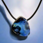 Pendentif Opale Boulder sur cordon caoutchouc (s)