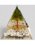 Pyramide Orgonite de protection Howlite arbre Péridot 6cm (s)