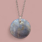 Pendentif Opale bleu-gris rond avec Chaîne (s)