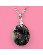 Pendentif Emeraude avec chaîne (s)