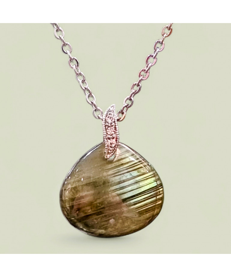 Pendentif Labradorite avec chaîne
