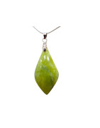 Pendentif Opale Verte avec Chaîne Acier Inox