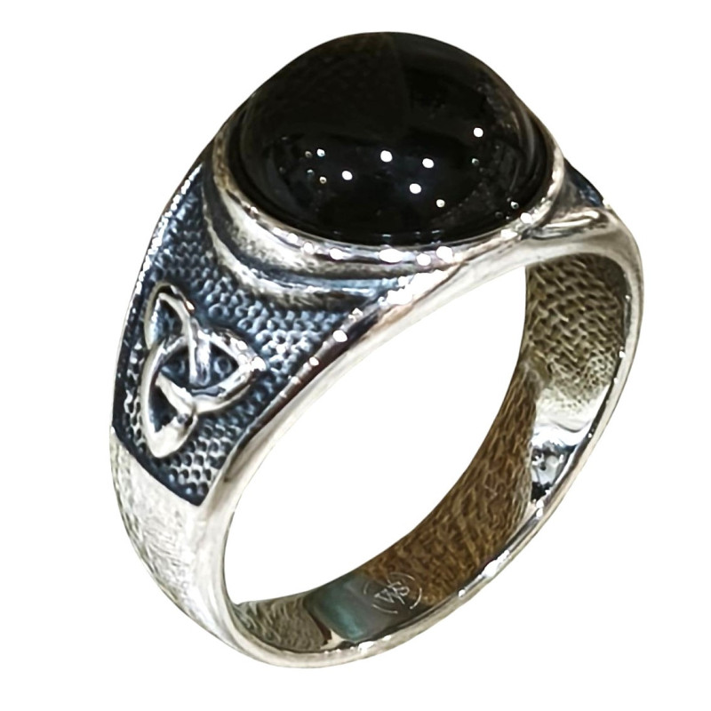 Bague Onyx Cabochon Type Chevalière Triskèle Acier Inox
