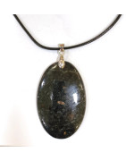 Pendentif Nuumite Ovale avec Cordon 44cm + 5cm