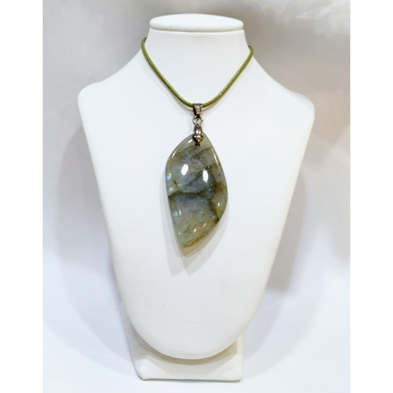 Pendentif Labradorite avec Cordon 44cm + 5cm