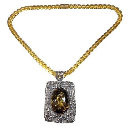 Pendentif Ambre végétal sur collier Ambre Baltique pierres rondes 8mm