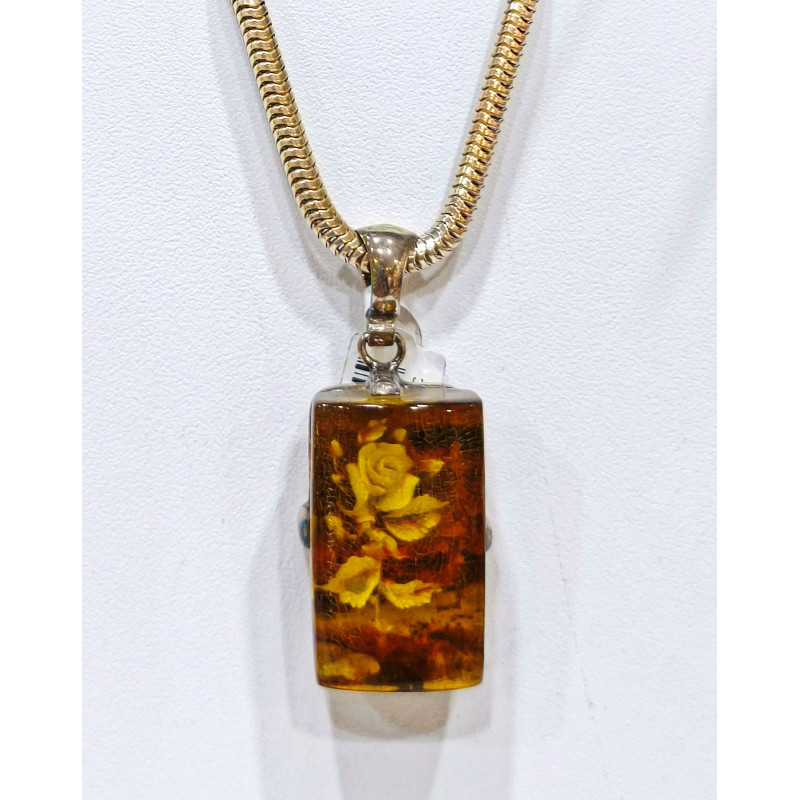 Pendentif Ambre Baltique Type Camé avec Rose et Chaîne Argent 925 50 cm