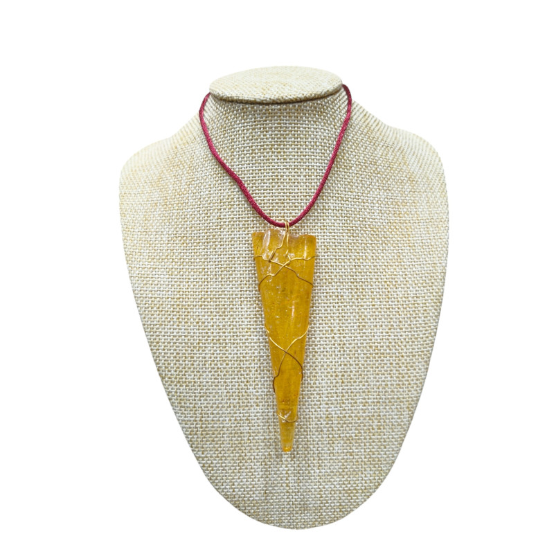Pendentif Ambre Baltique Pointe avec Cordon Réglable