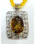 Pendentif Ambre Vert sur Collier Ambre Baltique Pierres Rondes 8mm