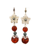Boucles Nacre Fleur Perles Hématite Ambre Copal