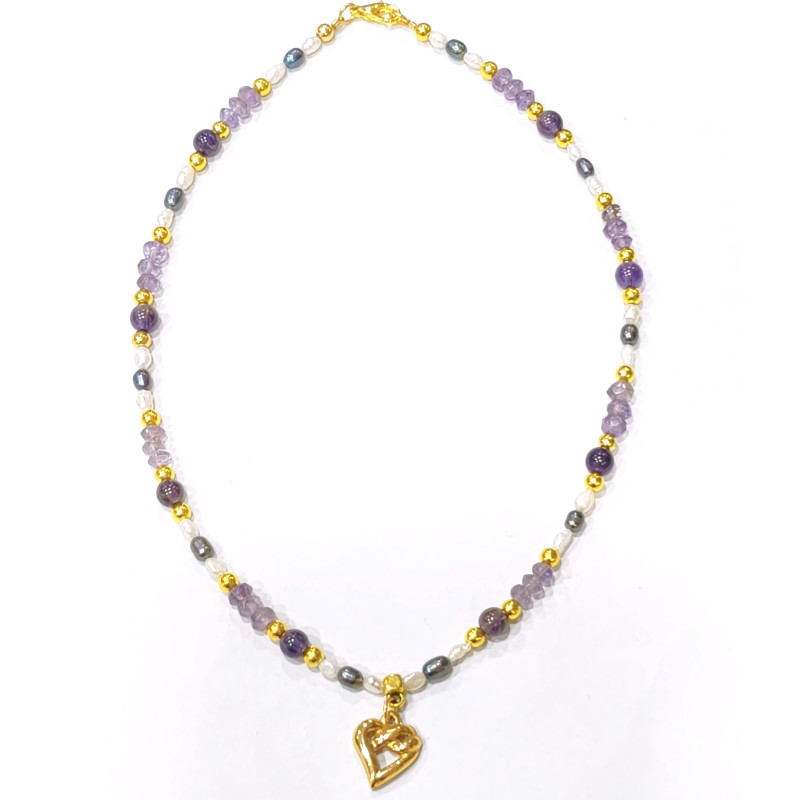 Collier Améthyste Facettée et Pierres Rondes Perles d'Eau Douce Grain de Riz  Blanches et Grise avec Cœur Découpé Plaqué Or