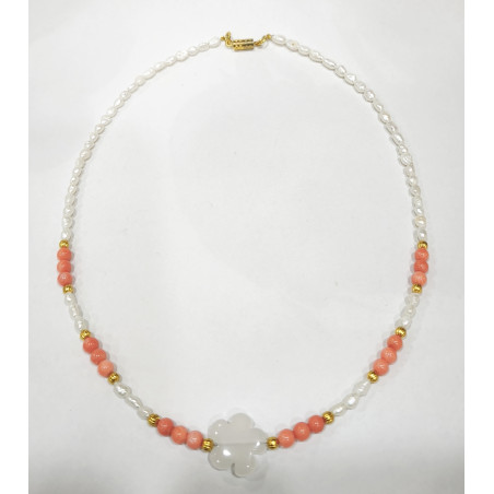 Collier Corail Perles Grains de Riz Blanches Pendentif Quartz Rose Fleur