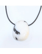 Pendentif Jaspe Zèbre sur Cordon Simili Noir Réglable