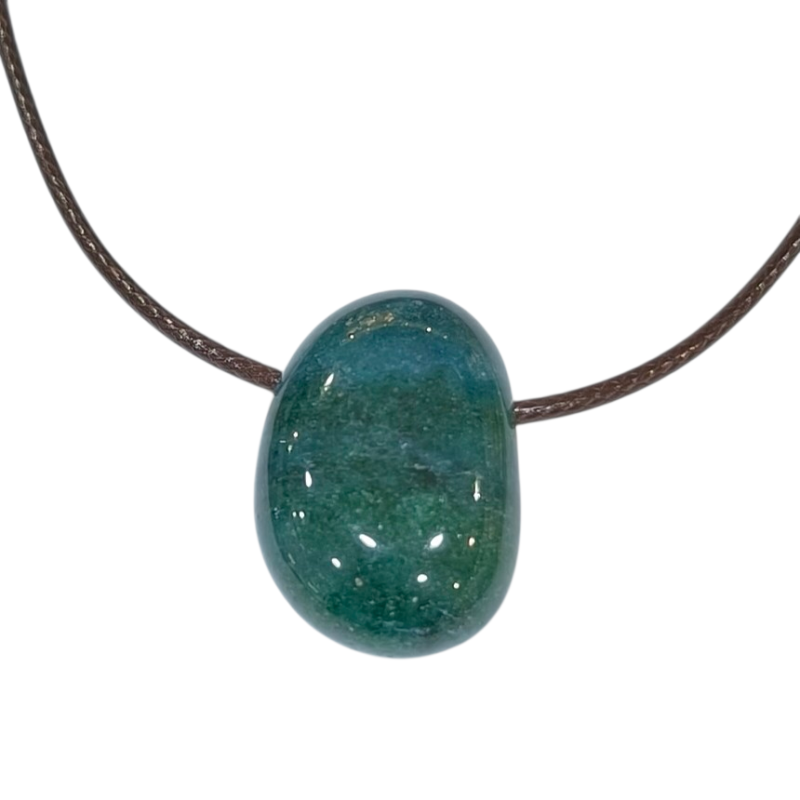 Pendentif Fuschite avec Cordon Marron Réglable