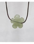 Pendentif Prehnite Fleur sur Cordon Réglable