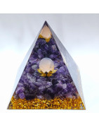 Pyramide Orgonite de protection Améthyste et Boule Quartz rose 10cm