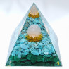 Pyramide Orgonite de protection Turquoise Malachite et Boule Cristal de Roche 8cm