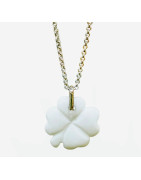 Pendentif Onyx Blanc Trèfle sur Chaîne Acier Inox 42 + 7 cm
