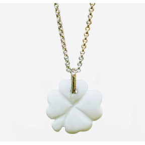 Pendentif Onyx Blanc Trèfle sur Chaîne Acier Inox 42 + 7 cm