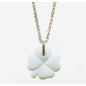 Pendentif Onyx Blanc Trèfle sur Chaîne Acier Inox 42 + 7 cm