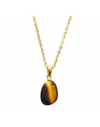 Pendentif Œil de Tigre Pierre Roulée avec Chaîne Acier Plaquée Or 44 cm
