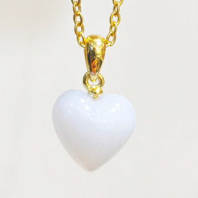 Pendentif Calcédoine Cœur sur Chaîne Acier Plaquée Or 44 cm