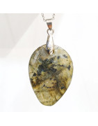 Pendentif Labradorite Amande avec Chaîne Acier Inox 42 + 7 cm