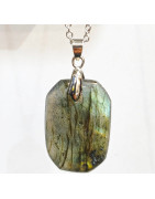 Pendentif Labradorite Rectangle 3 cm sur Chaîne Acier Inox 40 + 7 cm