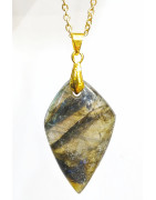 Pendentif Labradorite Pointe de Silex 4 cm avec Chaîne Plaquée Or 45 cm