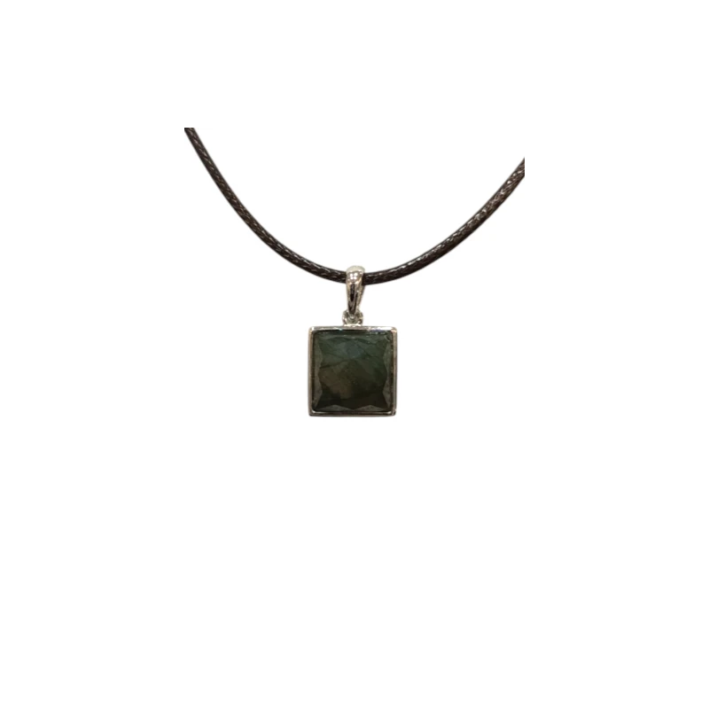 Pendentif Labradorite Carré Facetté Argent 925 sur Cordon