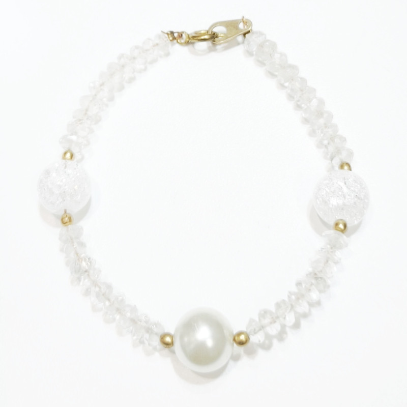 Bracelet Cristal de Roche Craquelé et Perle de Majorque 10mm Pierres facettées 4mm avec Fermoir Doré 18 cm