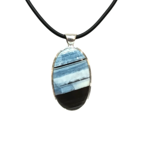 Pendentif Opale Bleue du Mexique Ovale avec Cordon Caoutchouc Argent 925