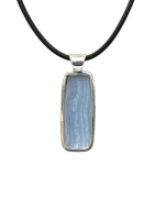 Pendentif Calcédoine Rectangulaire avec Cordon Caoutchouc Argent 925
