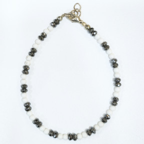 Bracelet Hématite et Perles de Verre avec Fermoir